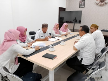 kadin-peduli-gili-ketapang-bantuan-air-bersih