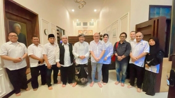 Ketua KADIN Kabupaten Probolinggo Dengan Tokoh