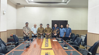 Mendampingi Direksi PLN ke Bupati Probolinggo