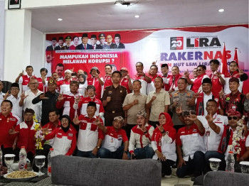 Menghadiri RAKERNAS LIRA Kabupaten Probolinggo di Whiz Bromo Hotel