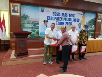 menghadiri-undangan-disnaker-probolinggo-sosialisasi-umk-kabupaten-probolinggo-tahun-2025