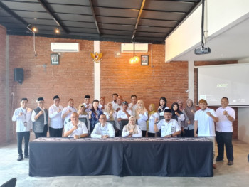 pembentukan-draft-tkdv-oleh-kadin-disnaker-dan-bapelitbangda