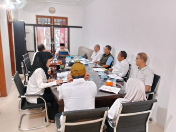pertemuan-dengan-pengusaha-kabupaten-probolinggo-di-kantor-kadin